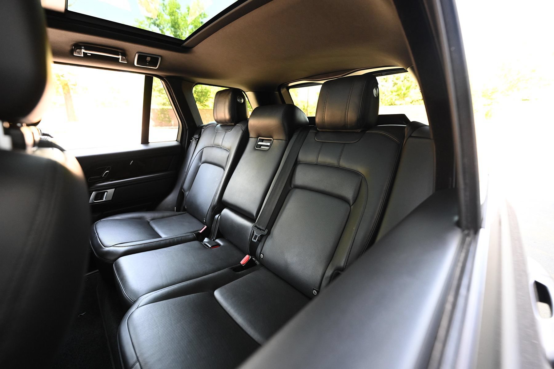 Used 2020 Land Rover Range Rover HSE AWD/4WD image 18