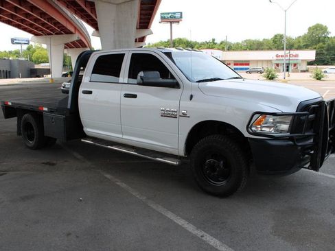Used 2018 RAM 3500 Tradesman AWD/4WD image 4