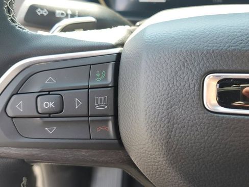 New 2025 Jeep Grand Cherokee Limited w/ Black Appearance Package image 29