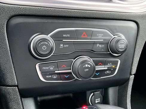 Used 2023 Dodge Charger SXT image 30
