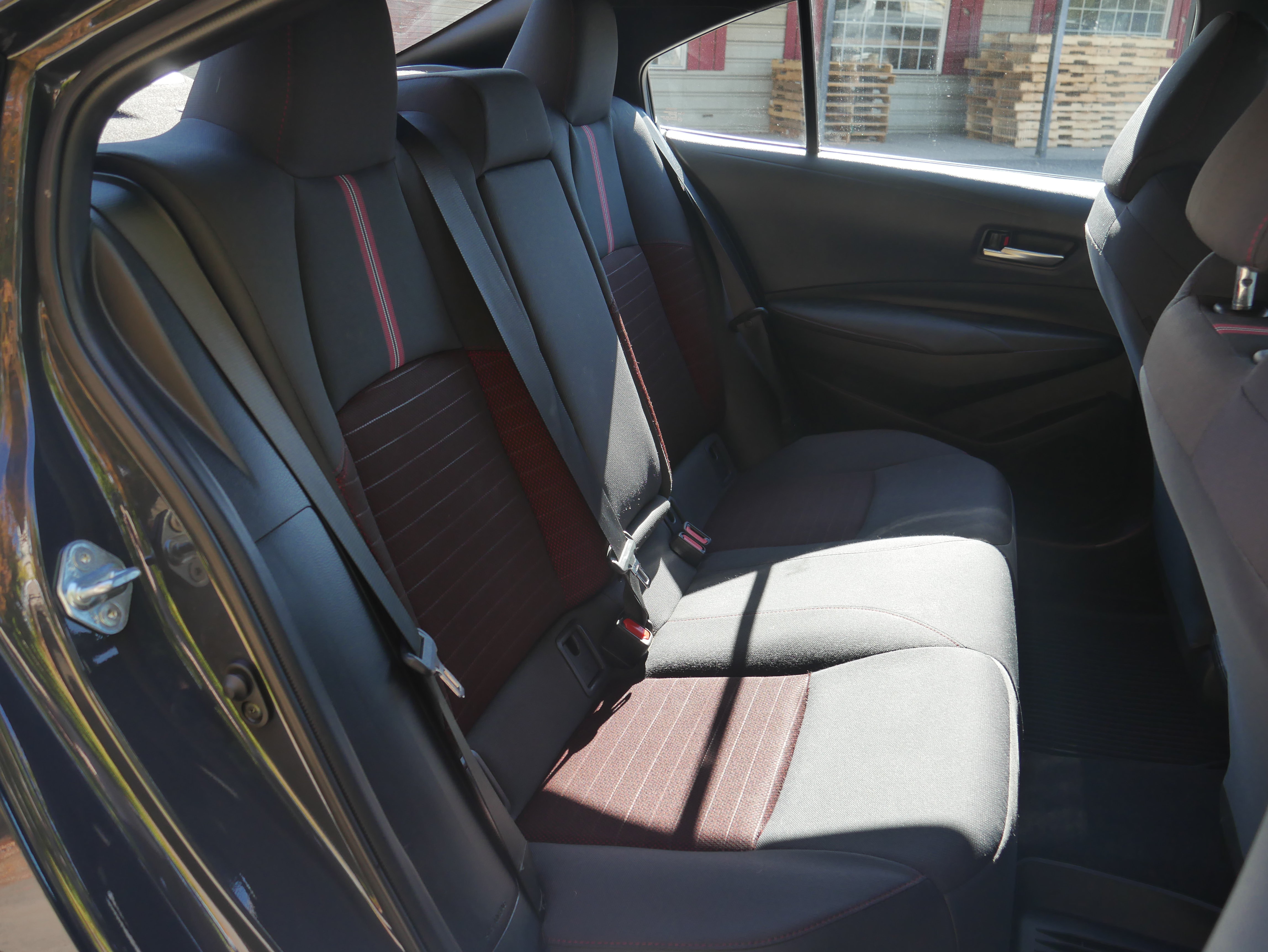 Used 2024 Toyota Corolla SE w/ SE Premium Package FWD image 23