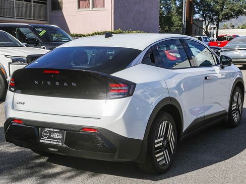 New 2026 Nissan Leaf SV+ w/ Illuminated Package image 8