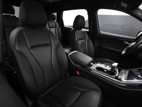 Used 2021 Audi Q7 3.0T Premium image 40