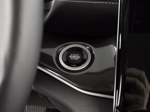 Certified 2022 Jeep Grand Cherokee Laredo w/ Luxury Tech Group I image 28