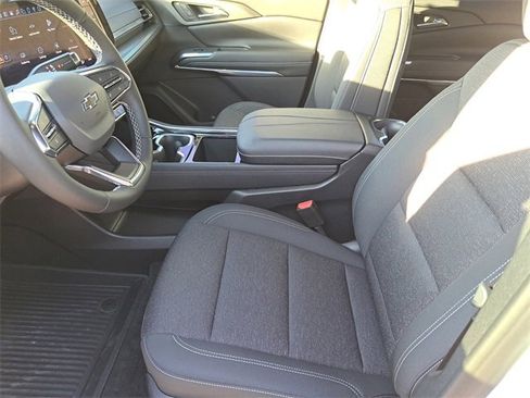 Used 2026 Chevrolet Traverse LT w/ Midnight/Sport Edition image 23