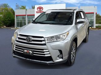 Used 2018 Toyota Highlander XLE w/ Protection Package #3 AWD/4WD video 1