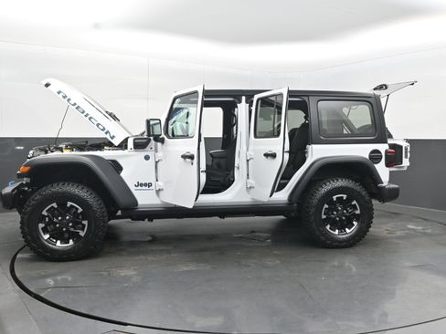 Used 2024 Jeep Wrangler Unlimited Rubicon 4xe image 44