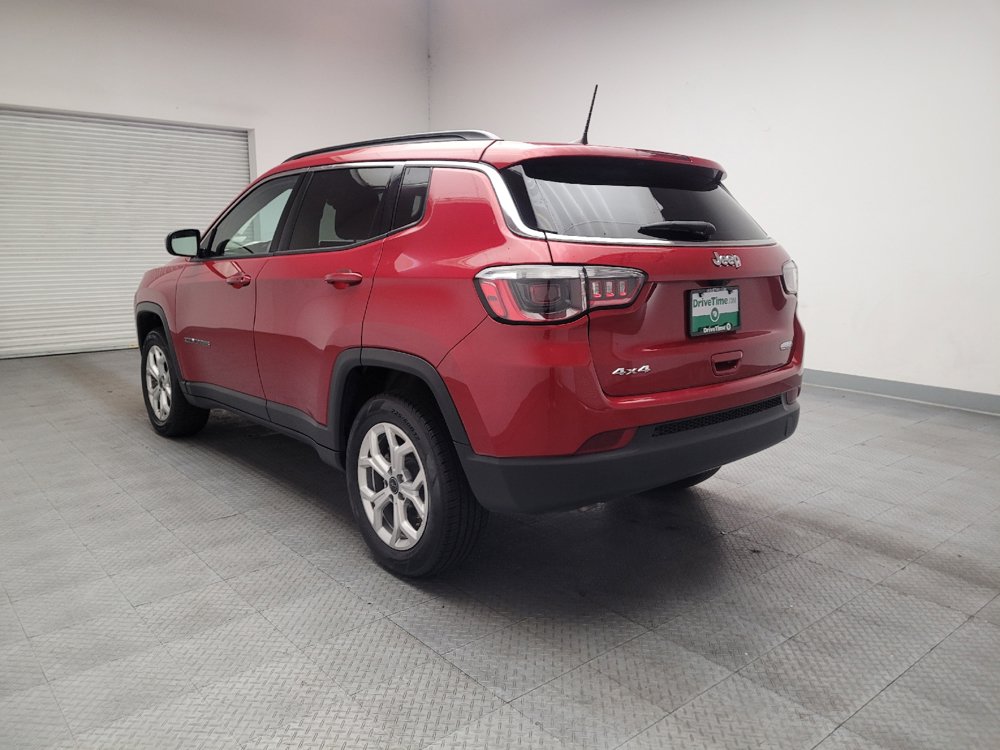 Used 2025 Jeep Compass Latitude w/ Sun & Sound Group AWD/4WD image 5
