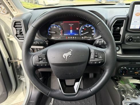 Used 2023 Ford Bronco Sport Outer Banks w/ Tech Package AWD/4WD image 23