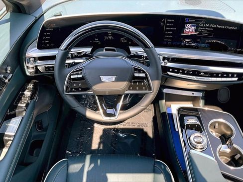 Certified 2024 Cadillac Lyriq Sport w/ Nappa Leather Package image 8