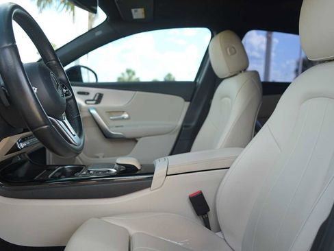 Used 2021 Mercedes-Benz A 220 image 11