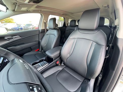 New 2026 Kia Sportage EX w/ EX Panorama Roof Package image 22