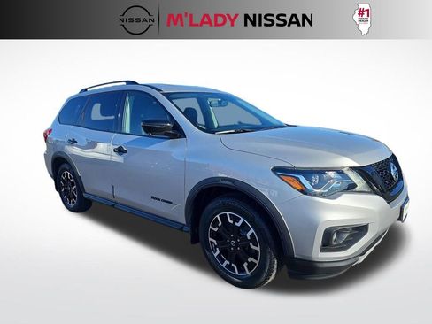 Used 2019 Nissan Pathfinder SL w/ Rock Creek Edition image 4
