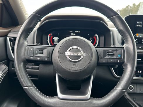 Used 2022 Nissan Rogue Platinum w/ Head-Up Display Package FWD image 22
