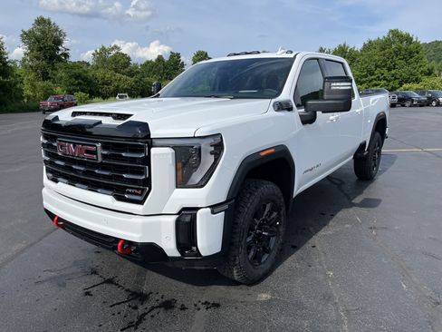 New 2026 GMC Sierra 2500 AT4 w/ AT4 Premium Plus Package AWD/4WD image 1