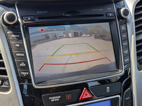 Used 2014 Hyundai Elantra GT w/ Option Group 03 image 19