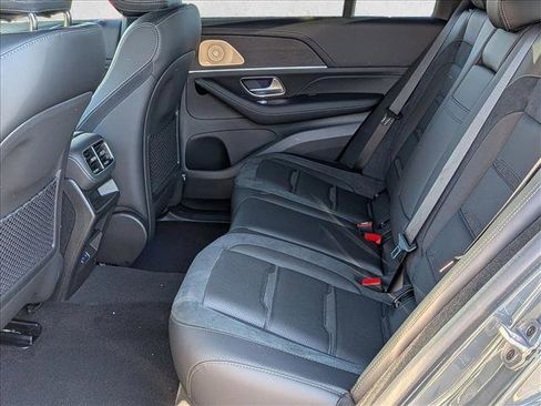 New 2026 Mercedes-Benz GLE 53 AMG 4MATIC image 17