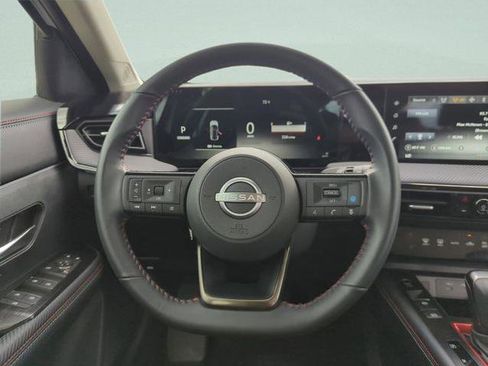 Certified 2025 Nissan Kicks SR AWD/4WD image 25