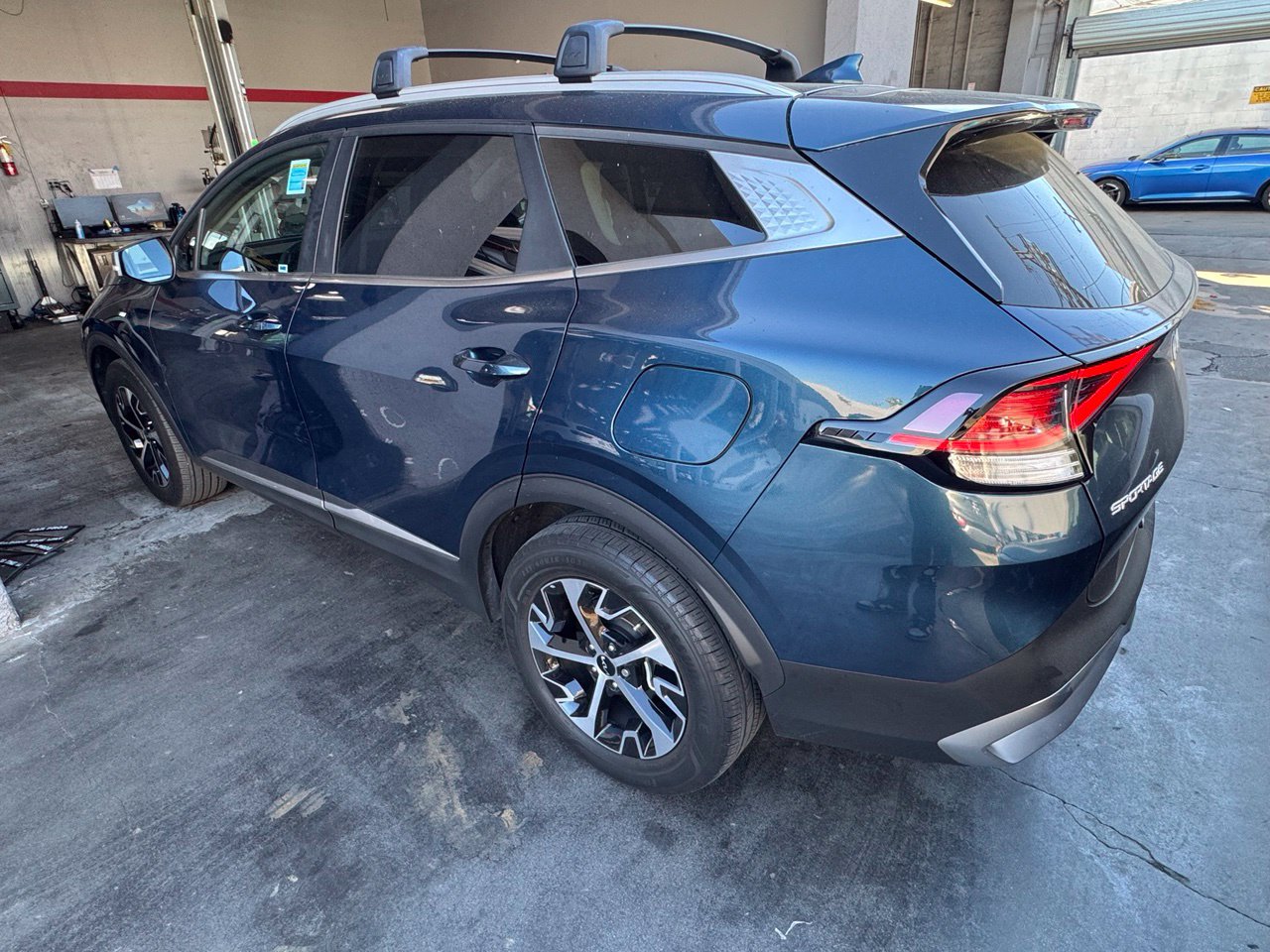Certified 2023 Kia Sportage EX AWD/4WD image 4