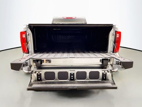 Used 2024 GMC Sierra 2500 SLT w/ SLT Convenience Package AWD/4WD image 30