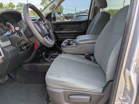 Used 2017 RAM 3500 Tradesman w/ Chrome Appearance Group AWD/4WD image 19