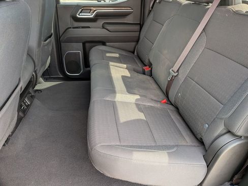 Used 2023 Chevrolet Silverado 1500 LT AWD/4WD image 25