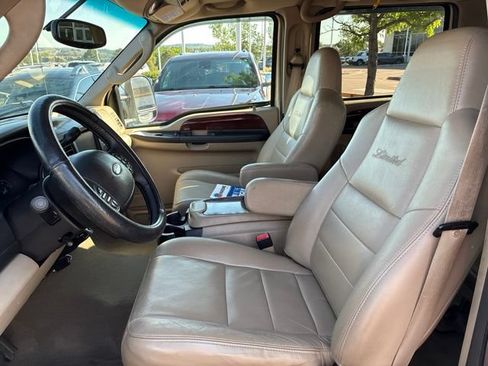 Used 2005 Ford Excursion Limited AWD/4WD image 5