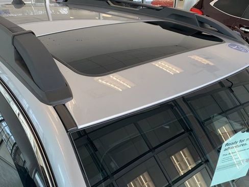 Certified 2025 Subaru Outback Limited image 27