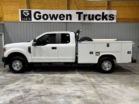 Used 2020 Ford F250 XL w/ Power Equipment Group AWD/4WD image 2