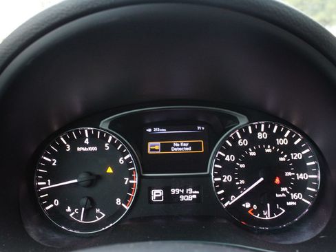 Used 2013 Nissan Altima 2.5 SV FWD image 11