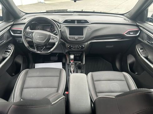Used 2022 Chevrolet TrailBlazer RS FWD image 12