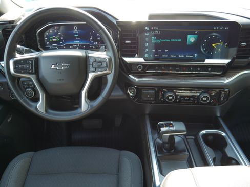 Certified 2024 Chevrolet Silverado 1500 LT Trail Boss w/ Convenience Package II AWD/4WD image 18