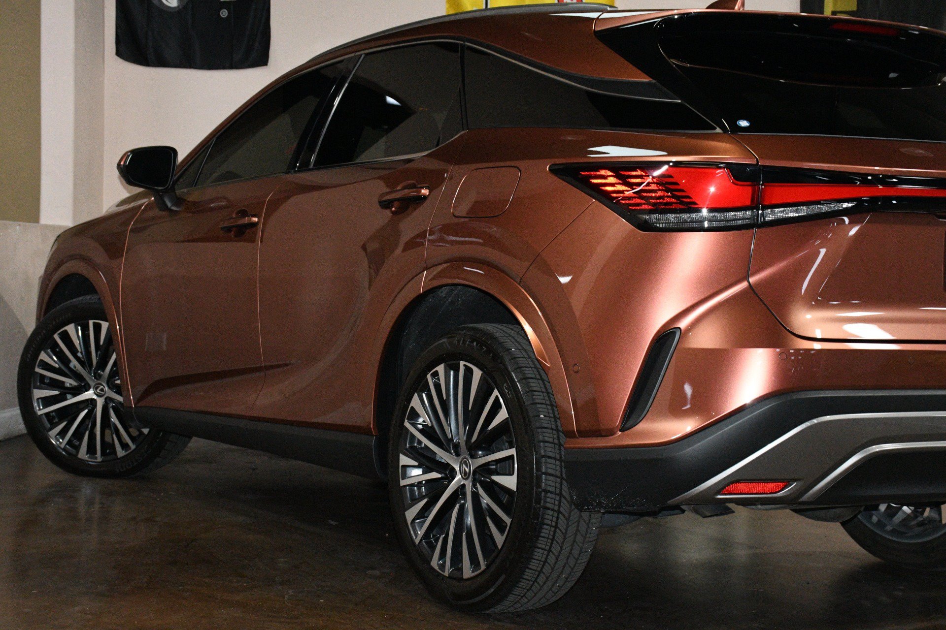 Used 2025 Lexus RX 350 Premium Plus w/ Convenience Package FWD image 55