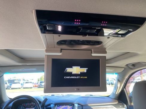 Used 2018 Chevrolet Tahoe Premier RWD image 32