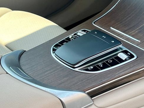 Certified 2022 Mercedes-Benz GLC 300 4MATIC image 12