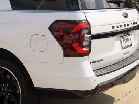 Certified 2024 Ford Expedition Limited image 14