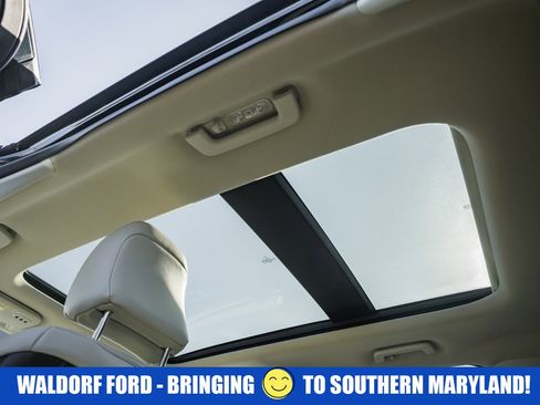 Used 2022 Ford Edge Titanium image 40