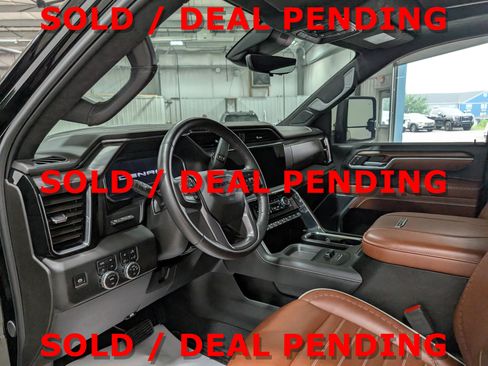 Used 2025 GMC Sierra 2500 Denali Ultimate AWD/4WD image 16