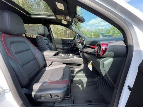 New 2026 Chevrolet Equinox RS w/ Convenience Package III image 23