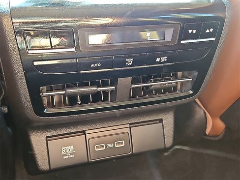 Used 2022 Acura MDX FWD w/ Technology Package image 22