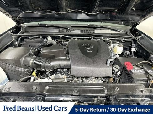 Used 2023 Toyota Tacoma SR AWD/4WD image 33