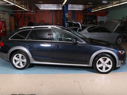 Used 2016 Audi A4 Premium w/ Audi MMI Navigation Plus AWD/4WD image 16