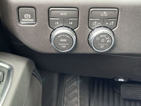 New 2026 GMC Sierra 1500 Elevation image 18