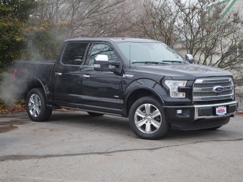 Used 2015 Ford F150 Platinum w/ Equipment Group 701A Luxury image 37
