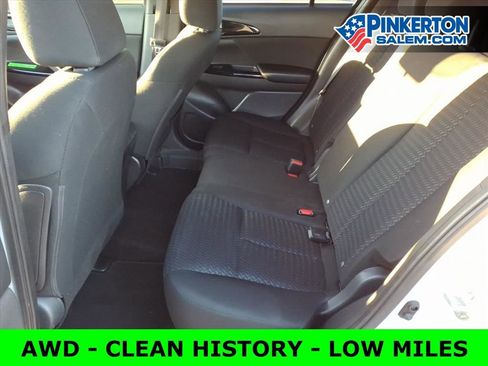 Used 2024 Mitsubishi Eclipse Cross LE image 12