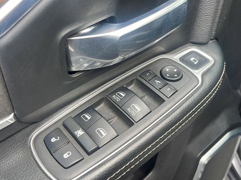 Used 2022 RAM 3500 Laramie AWD/4WD image 17