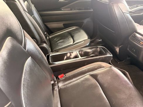 Used 2022 Nissan Pathfinder SL w/ SL Premium Package FWD image 15