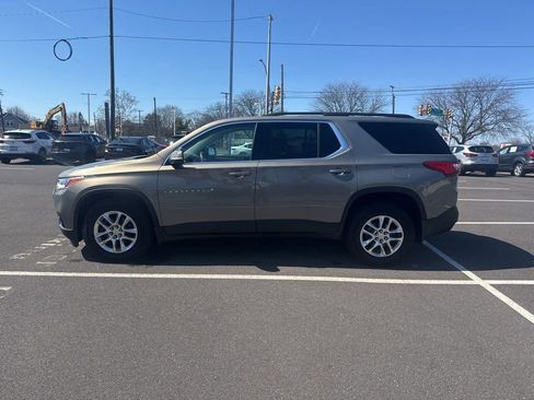 Used 2019 Chevrolet Traverse LT image 6