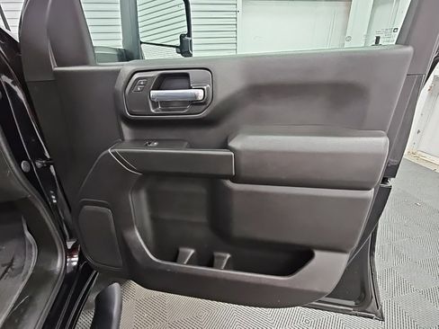Used 2024 Chevrolet Silverado 2500 Custom w/ Custom Value Package image 35