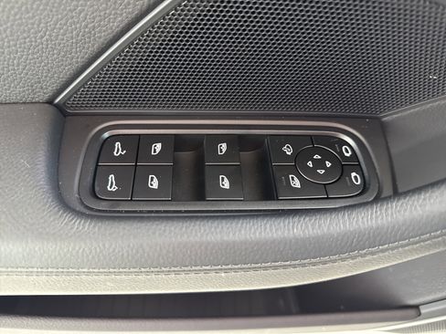 Used 2023 Porsche Panamera Platinum Edition image 19